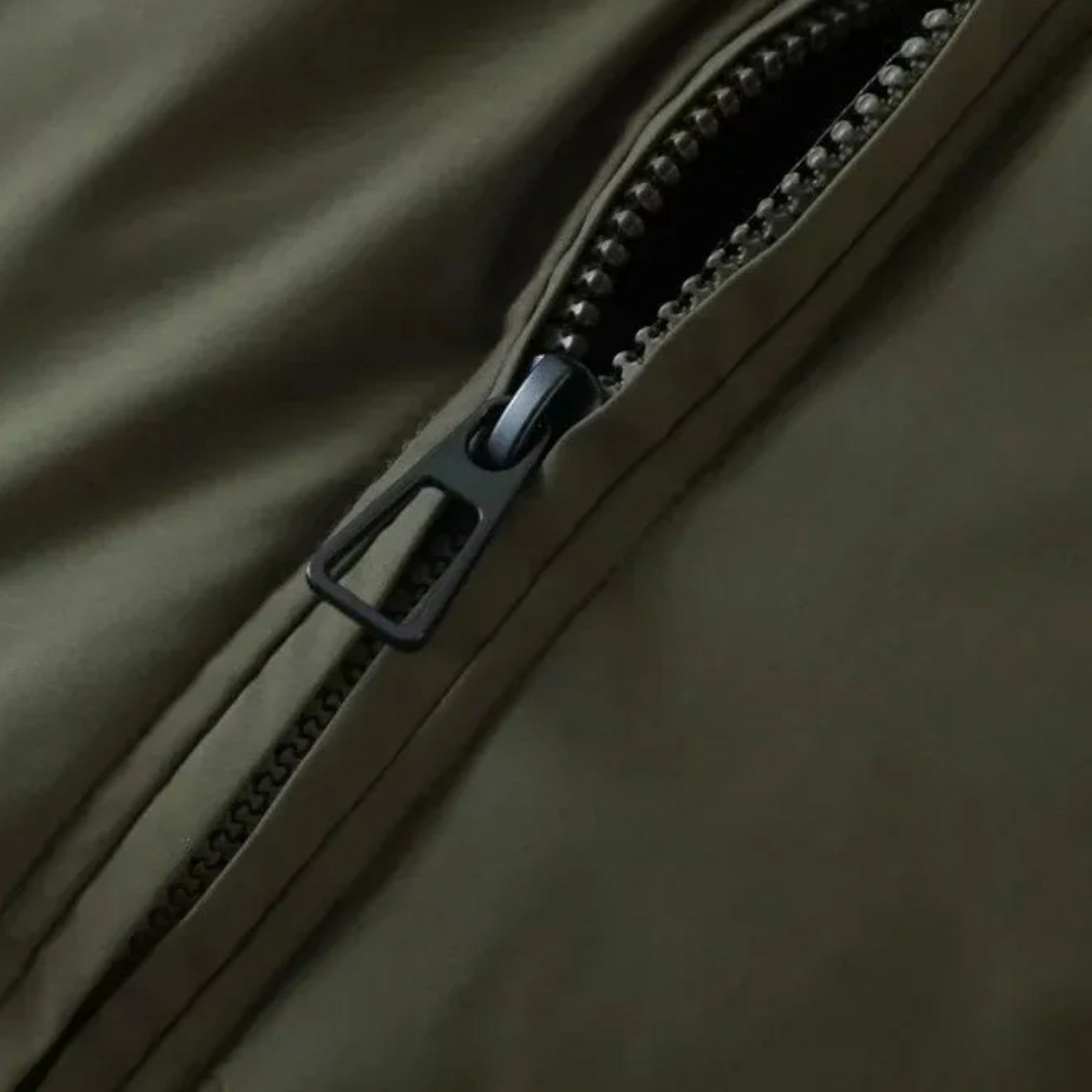 Women’s Stand-Collar Lightweight Padded Zipper Jacket